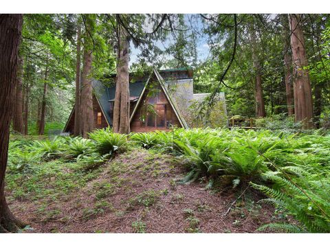 2845 132 STREET Surrey BC V4P1J9