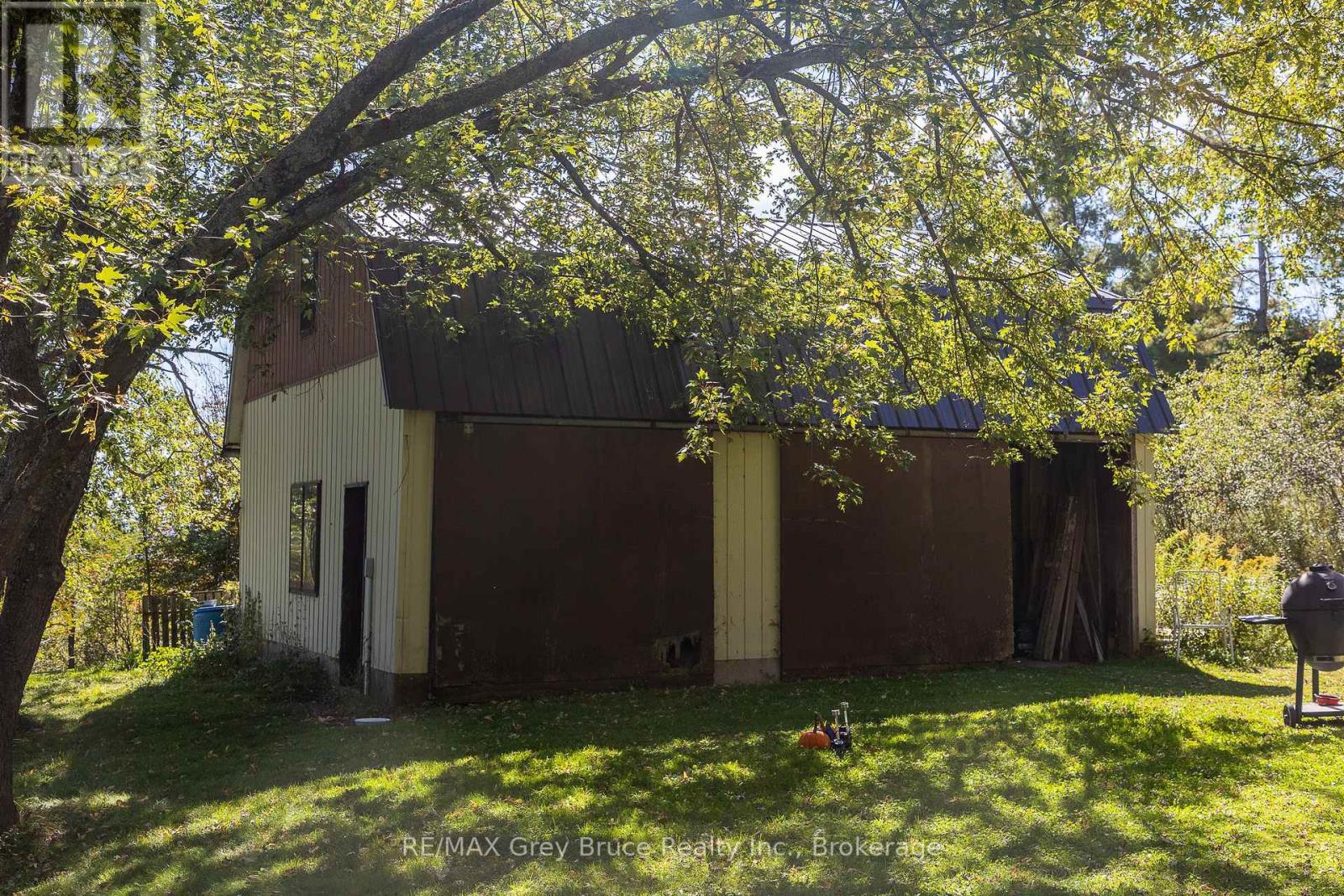 138558 GREY ROAD 112