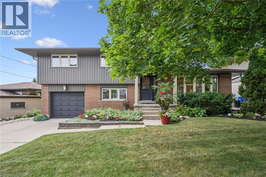 85 TANGLEWOOD Avenue