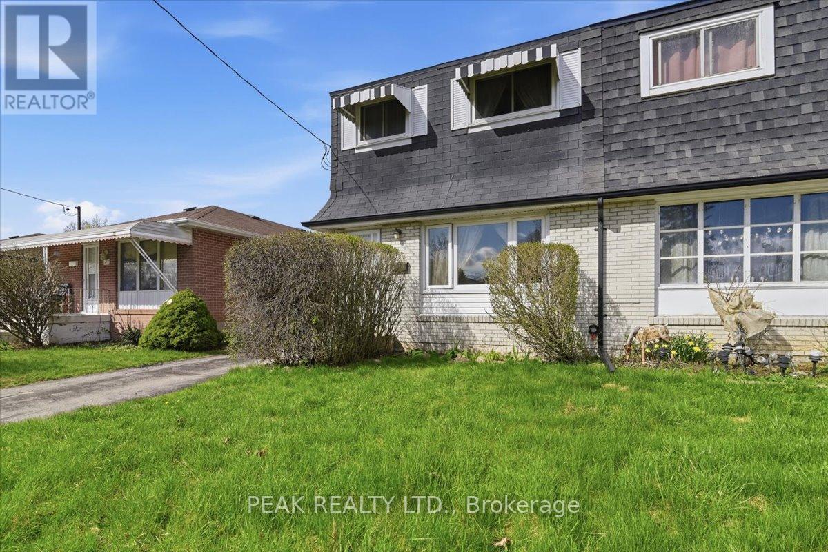 644 PERRY CRESCENT