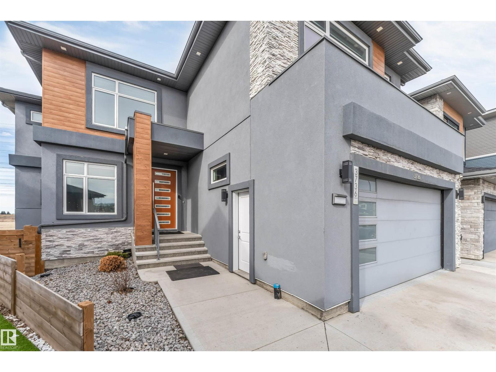 3736 1 AV SW SW