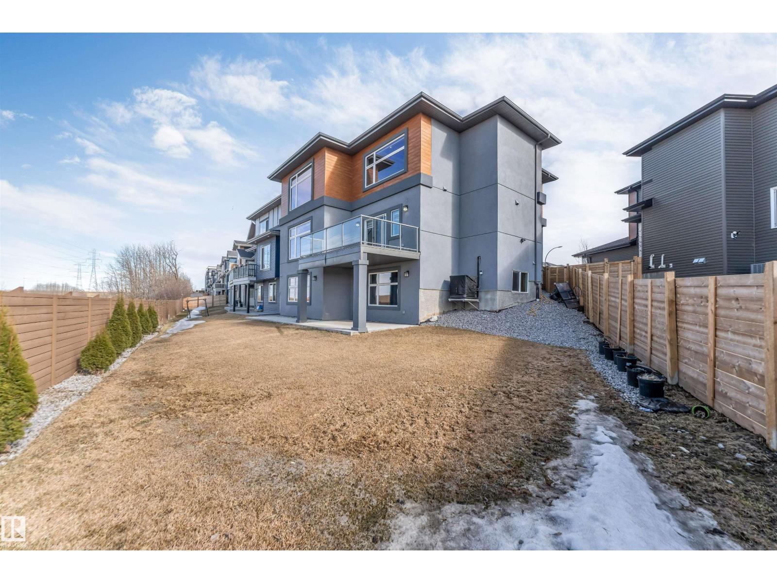 3736 1 AV SW SW