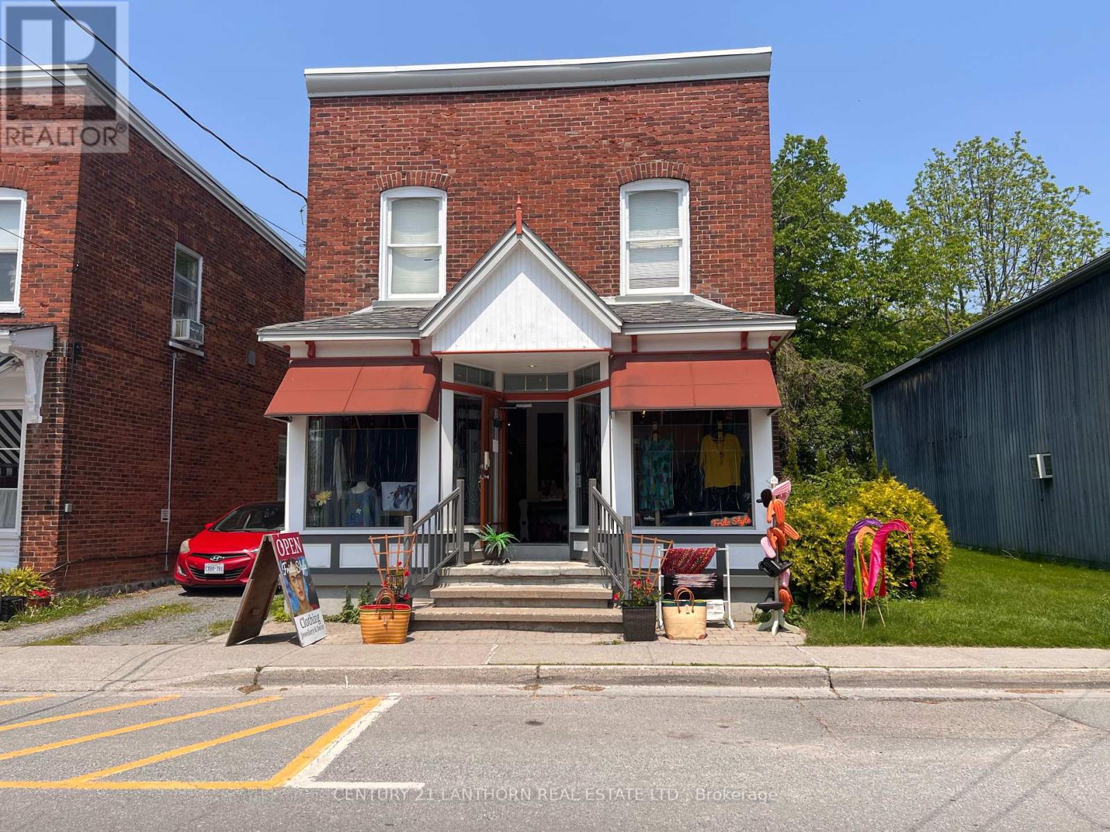282 BLOOMFIELD MAIN STREET
