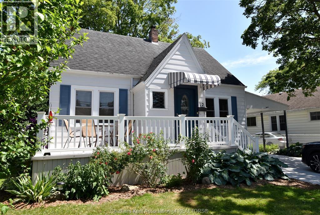 12 Alexandra AVENUE