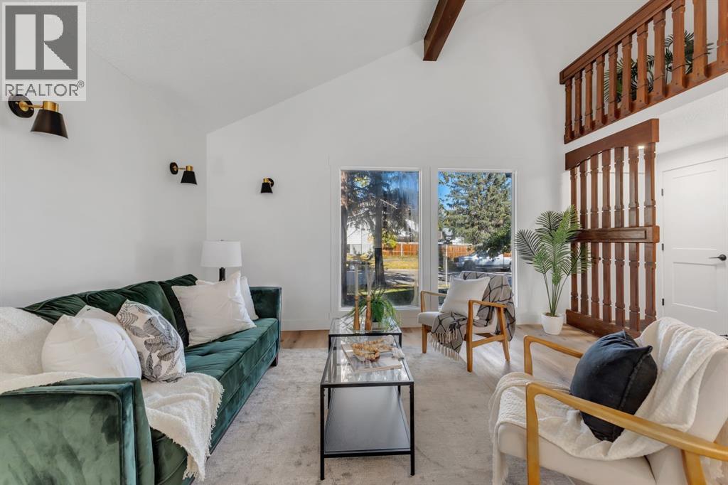 208 Cedarille Green SW