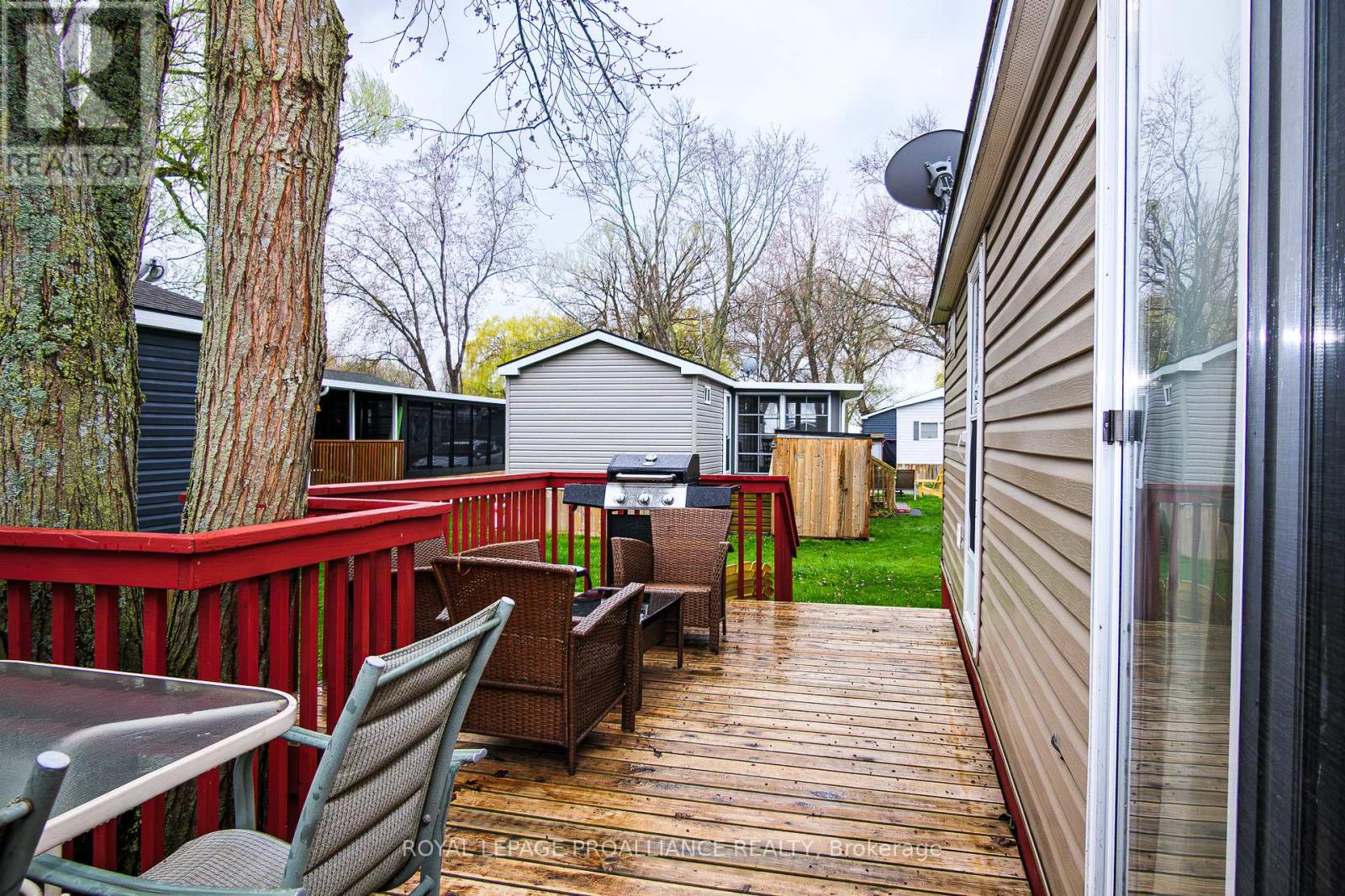 4 PARK MEADOW LANE - 486 COUNTY RD 18