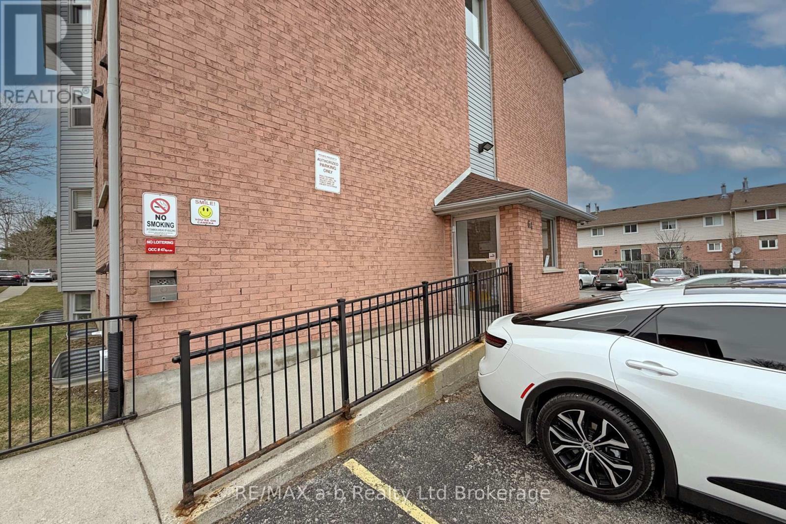 36 - 64 HIAWATHA ROAD