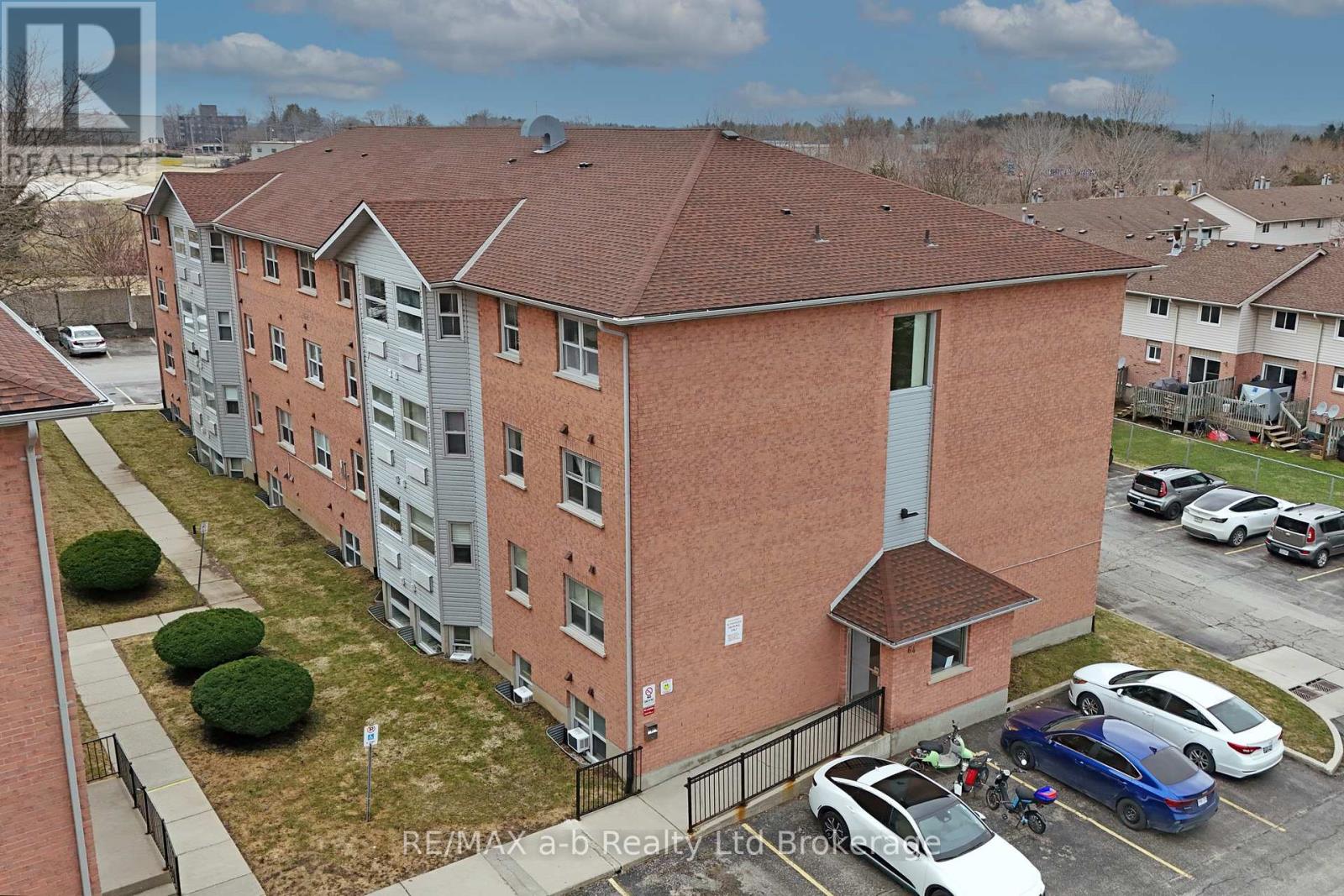 36 - 64 HIAWATHA ROAD