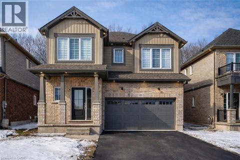 61 WILSON Drive Thorold ON L2V0M4