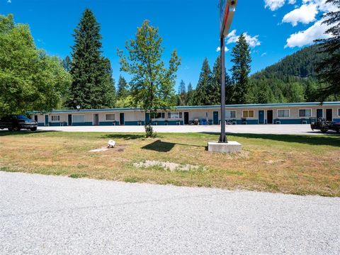 307 2ND RELIEF Road Salmo BC V0G0A9