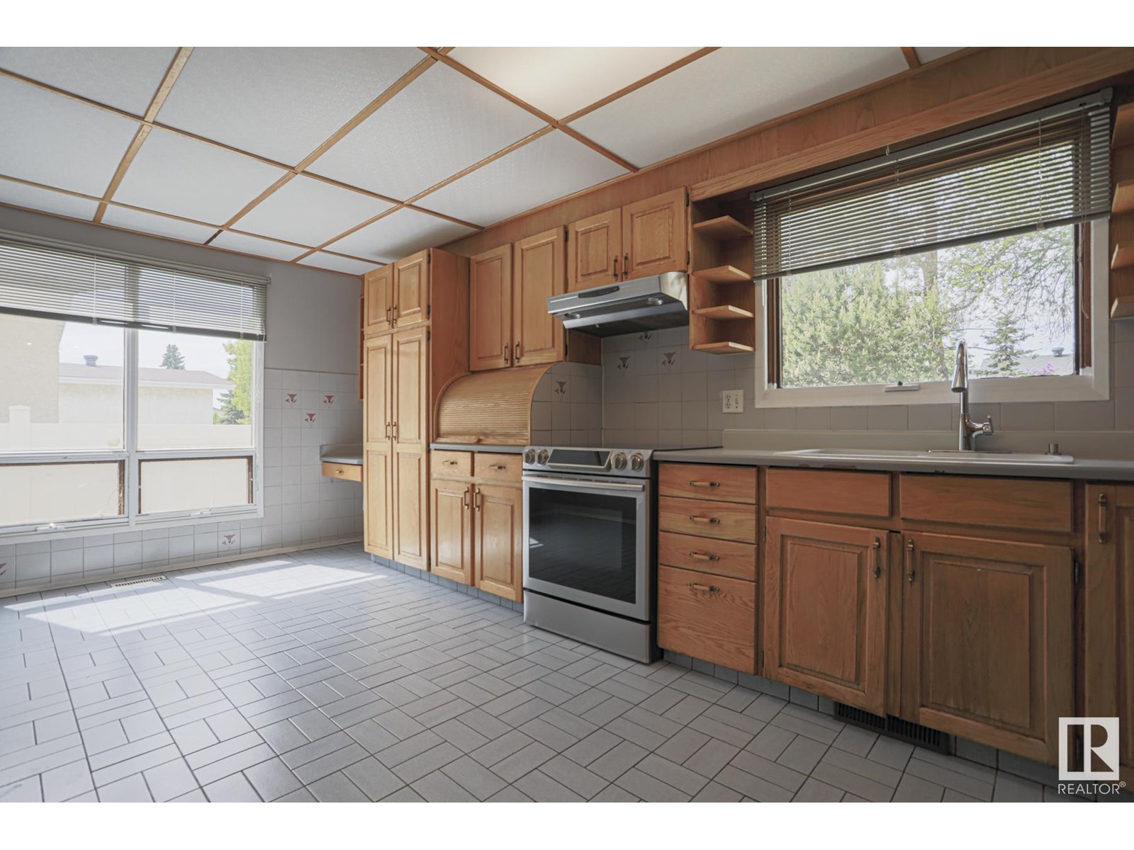 17312 111 ST NW