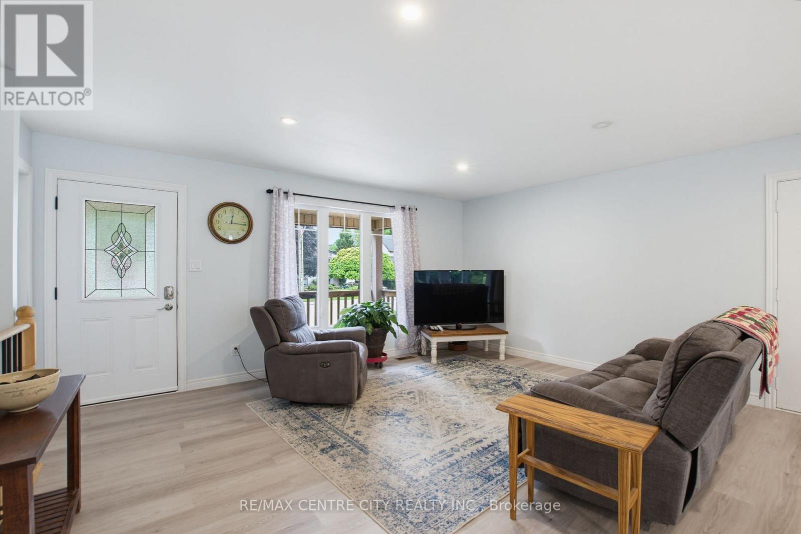 119 ANDERSON AVENUE