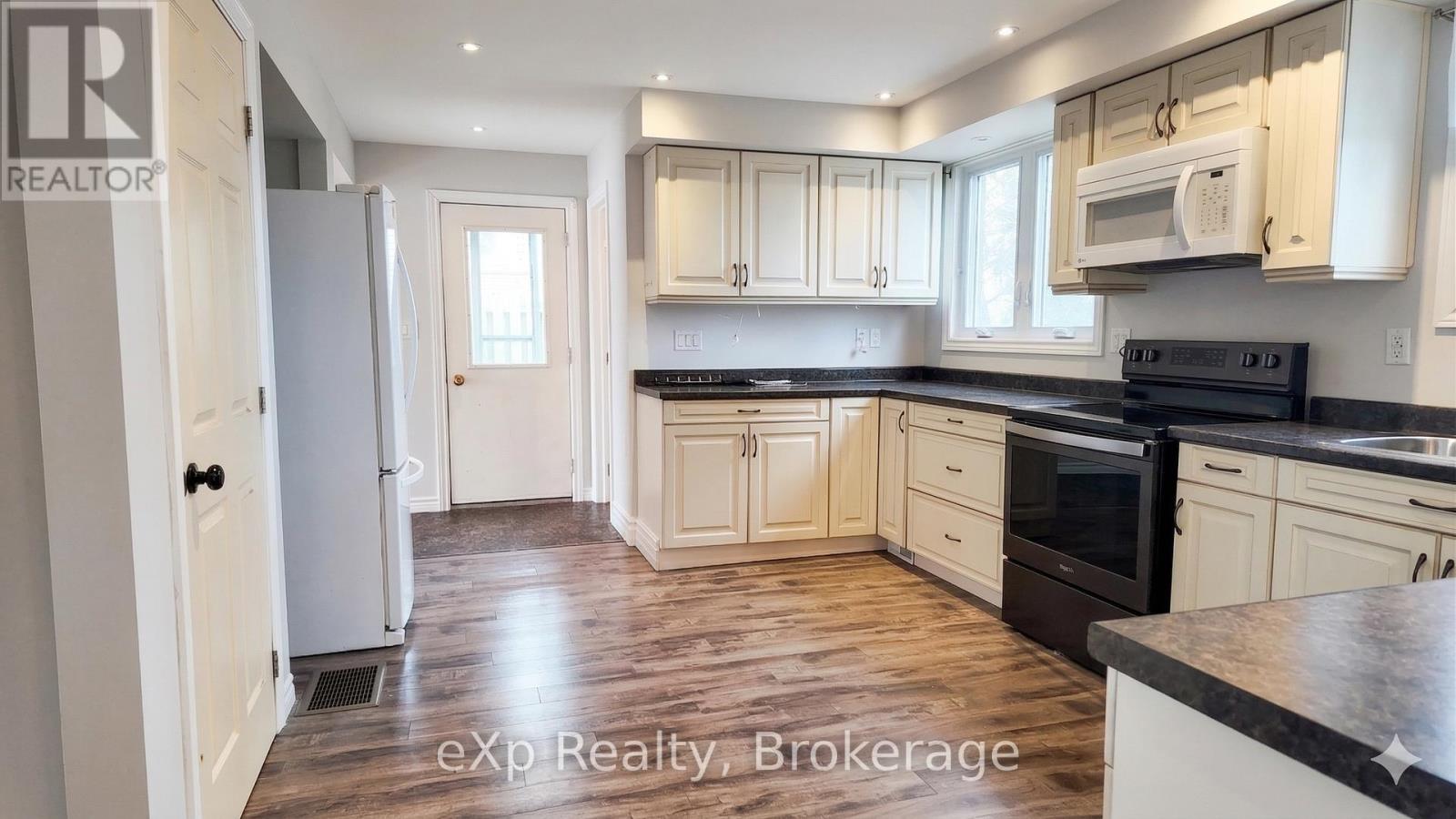526 THEDE DRIVE