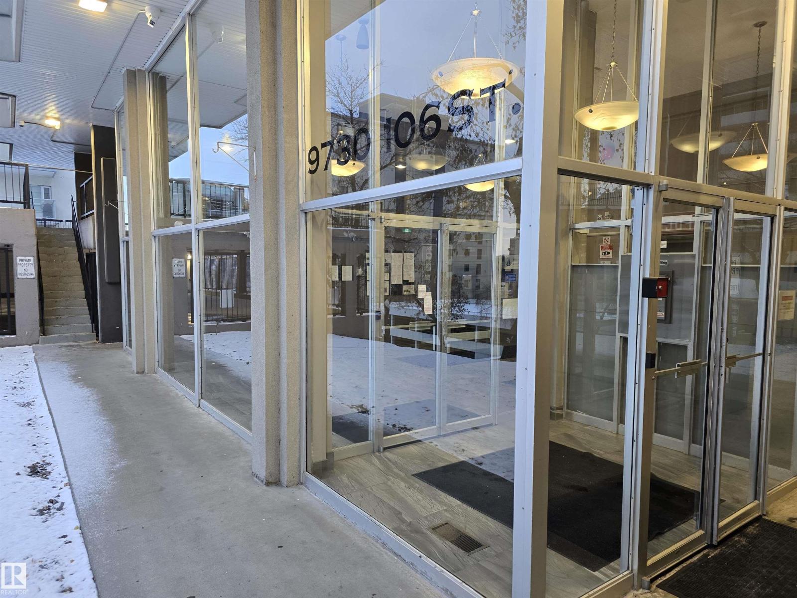 #1102 9730 106 ST NW