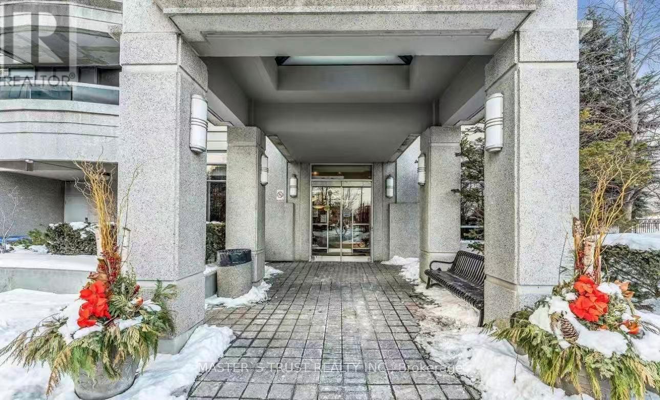 1211 - 35 FINCH AVENUE E