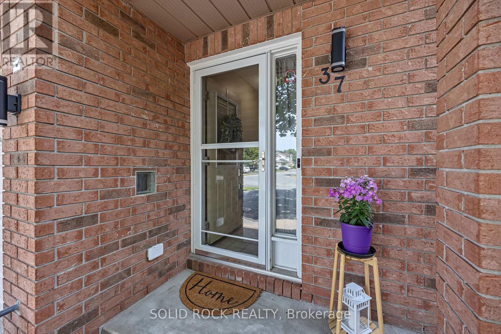 37 GRENADIER WAY
