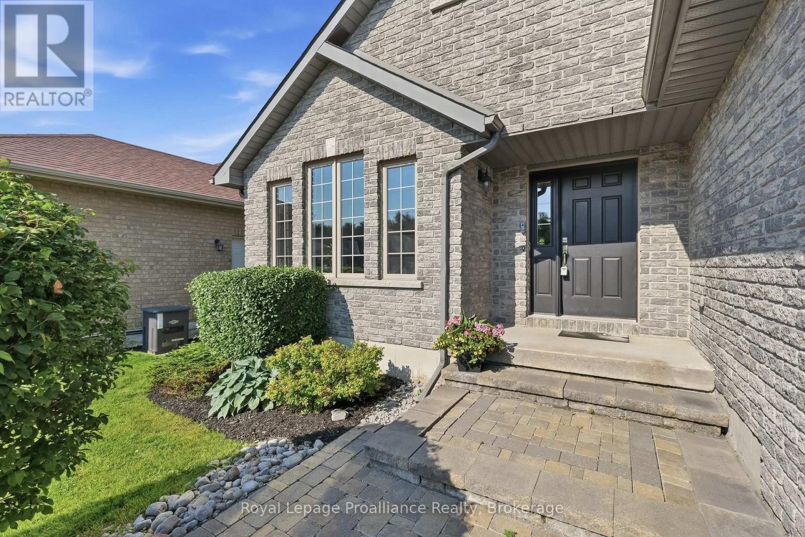 35 WARD DRIVE