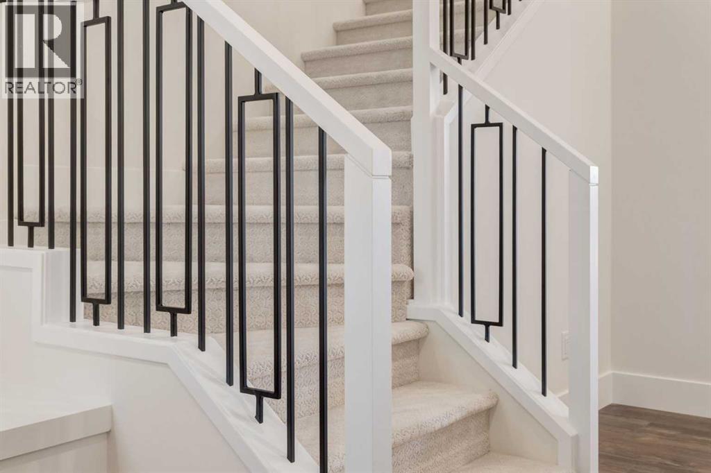 60 Aspen Woods Park SW