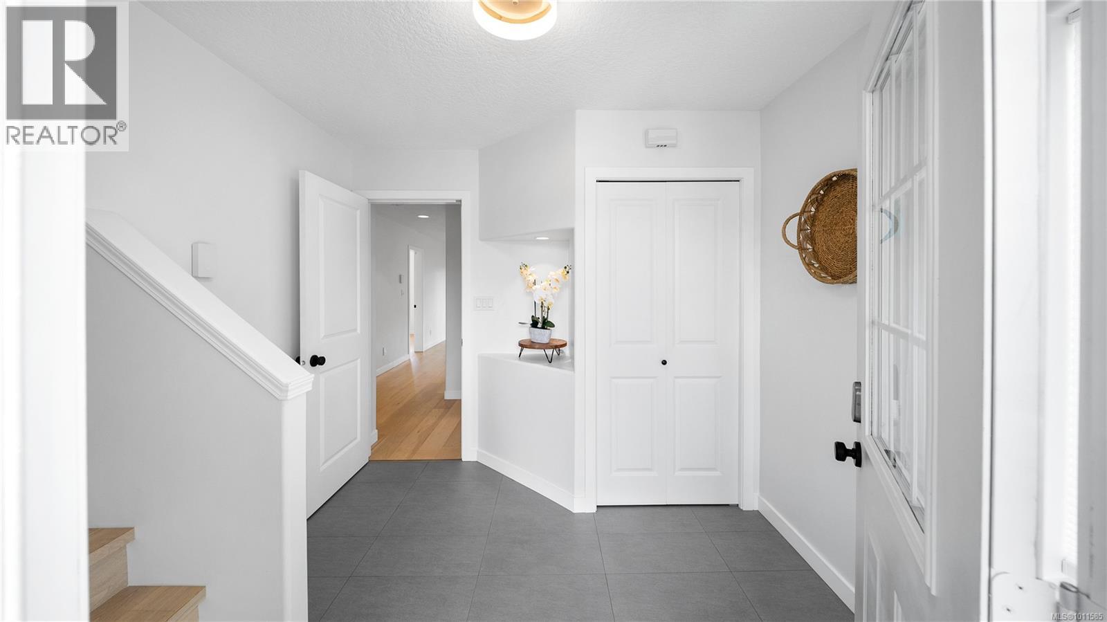 461 Avery Crt
