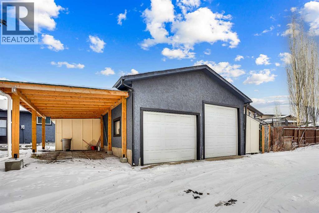 315 Templewood Place NE