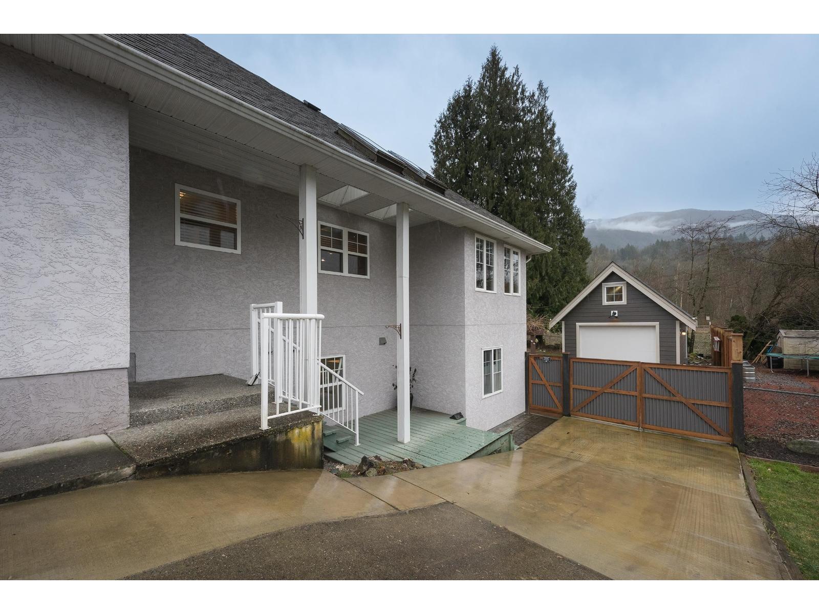 9921 PARKWOOD DRIVE|Rosedale