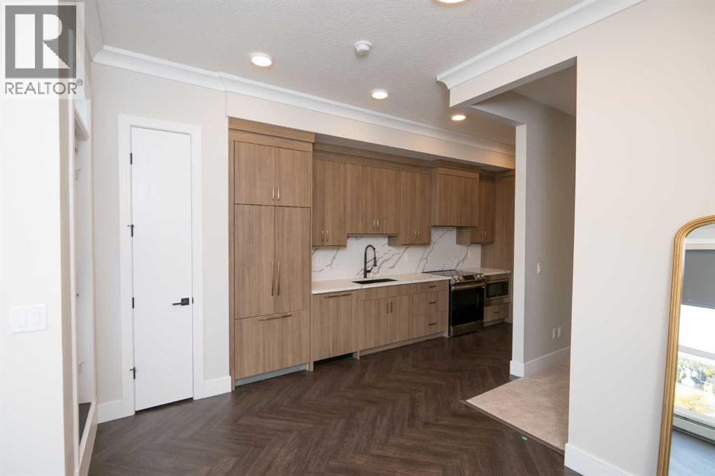 301, 330 Dieppe Drive SW