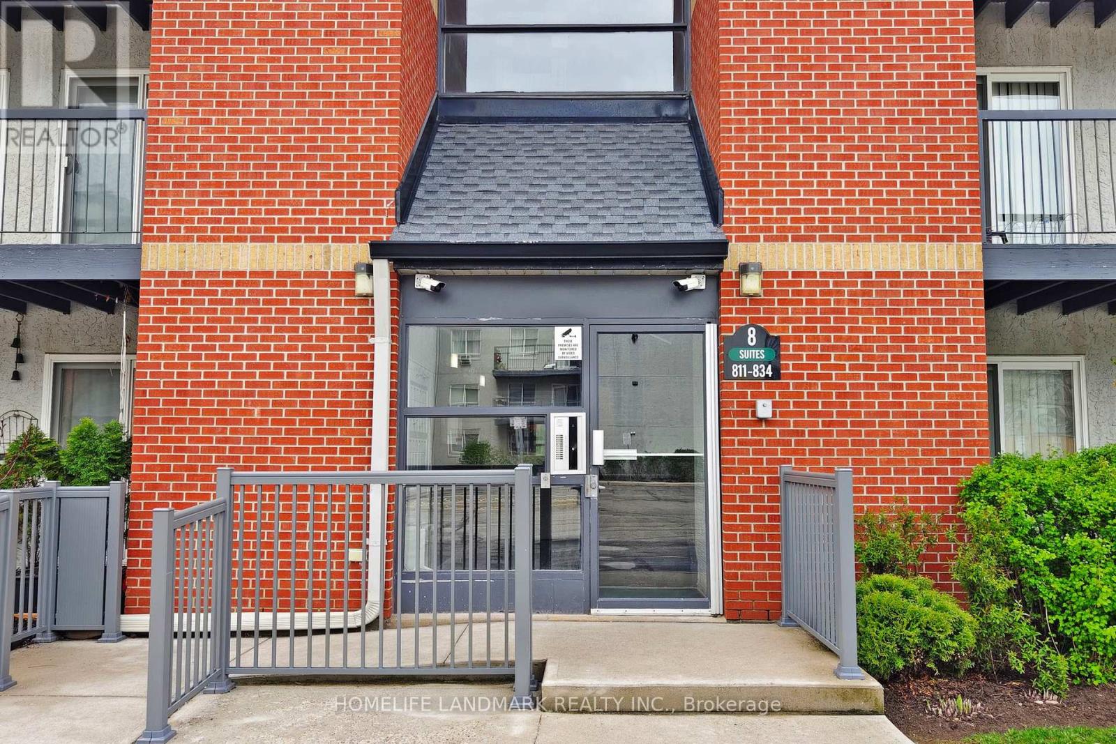 823 - 1450 GLEN ABBEY GATE