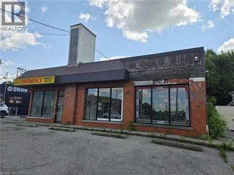 693 HAMILTON Road London ON N5Z1T5