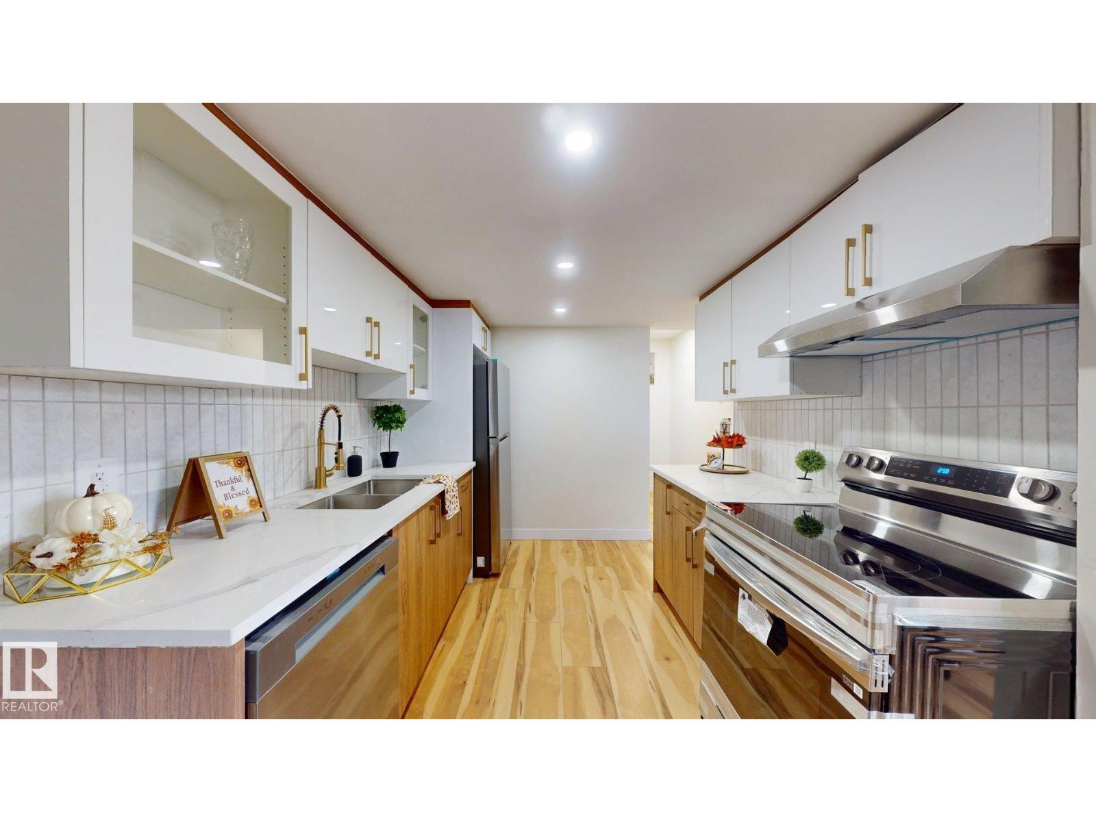 #114 2908 116A AV NW