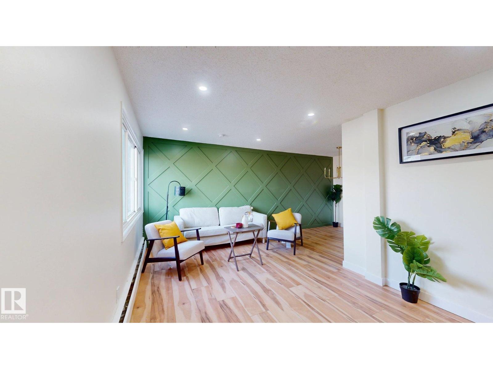 #114 2908 116A AV NW