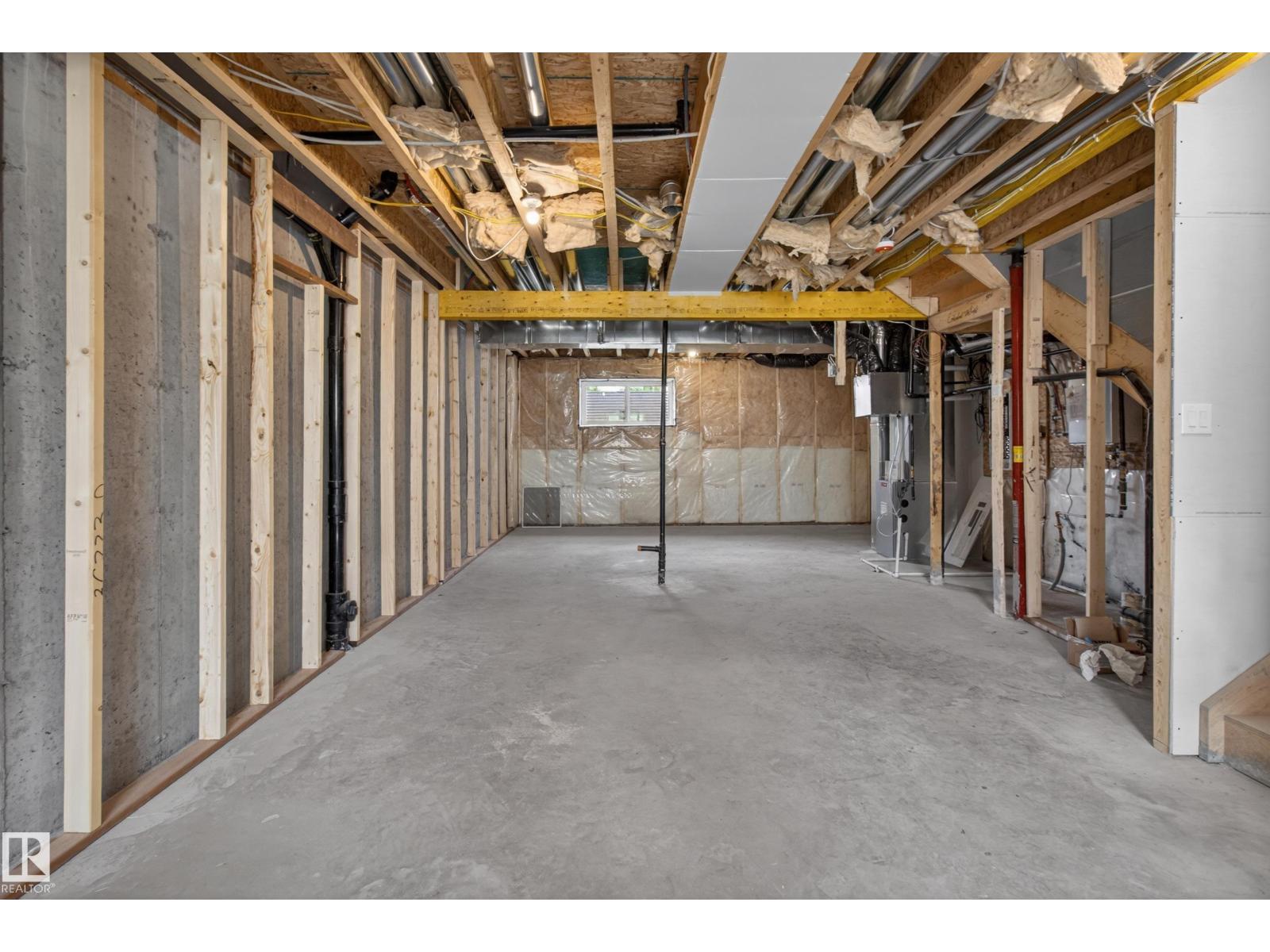10508 162 ST NW NW