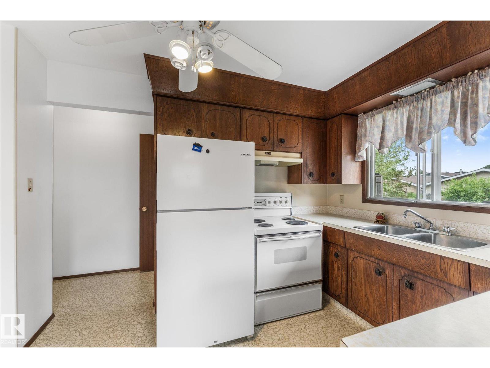 11008 162A AV NW