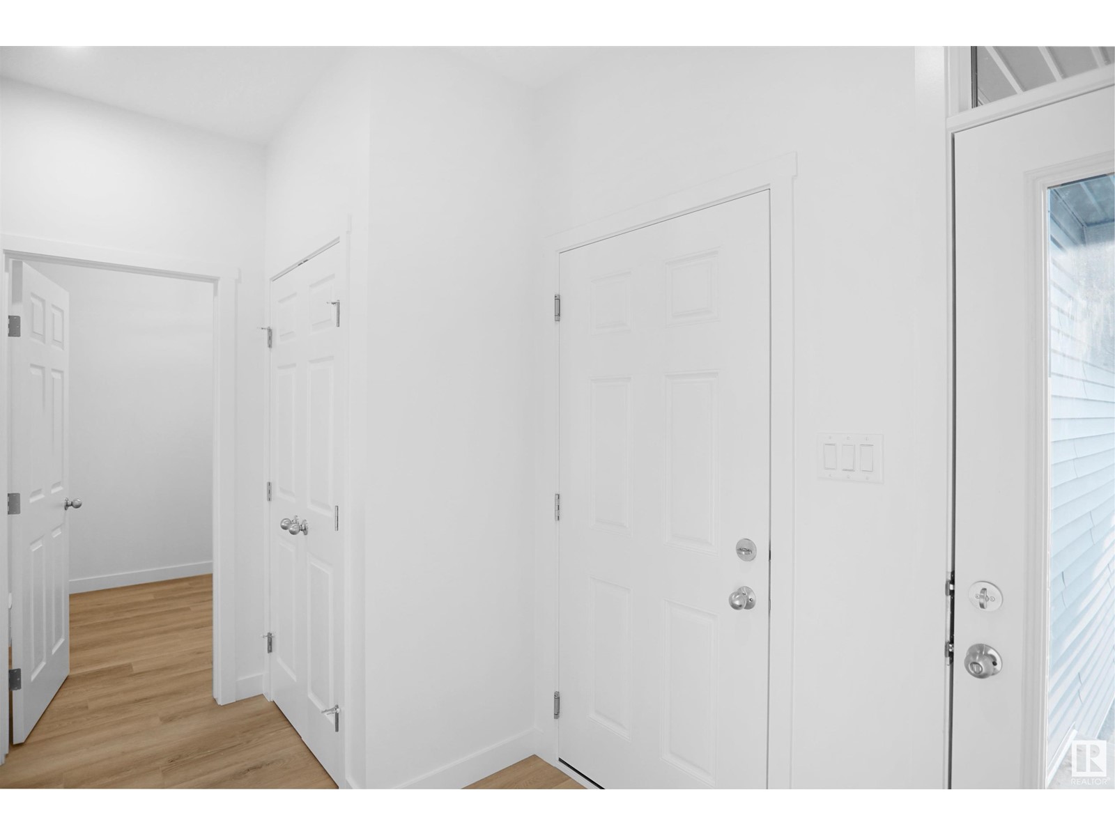 266 SUNLAND WY