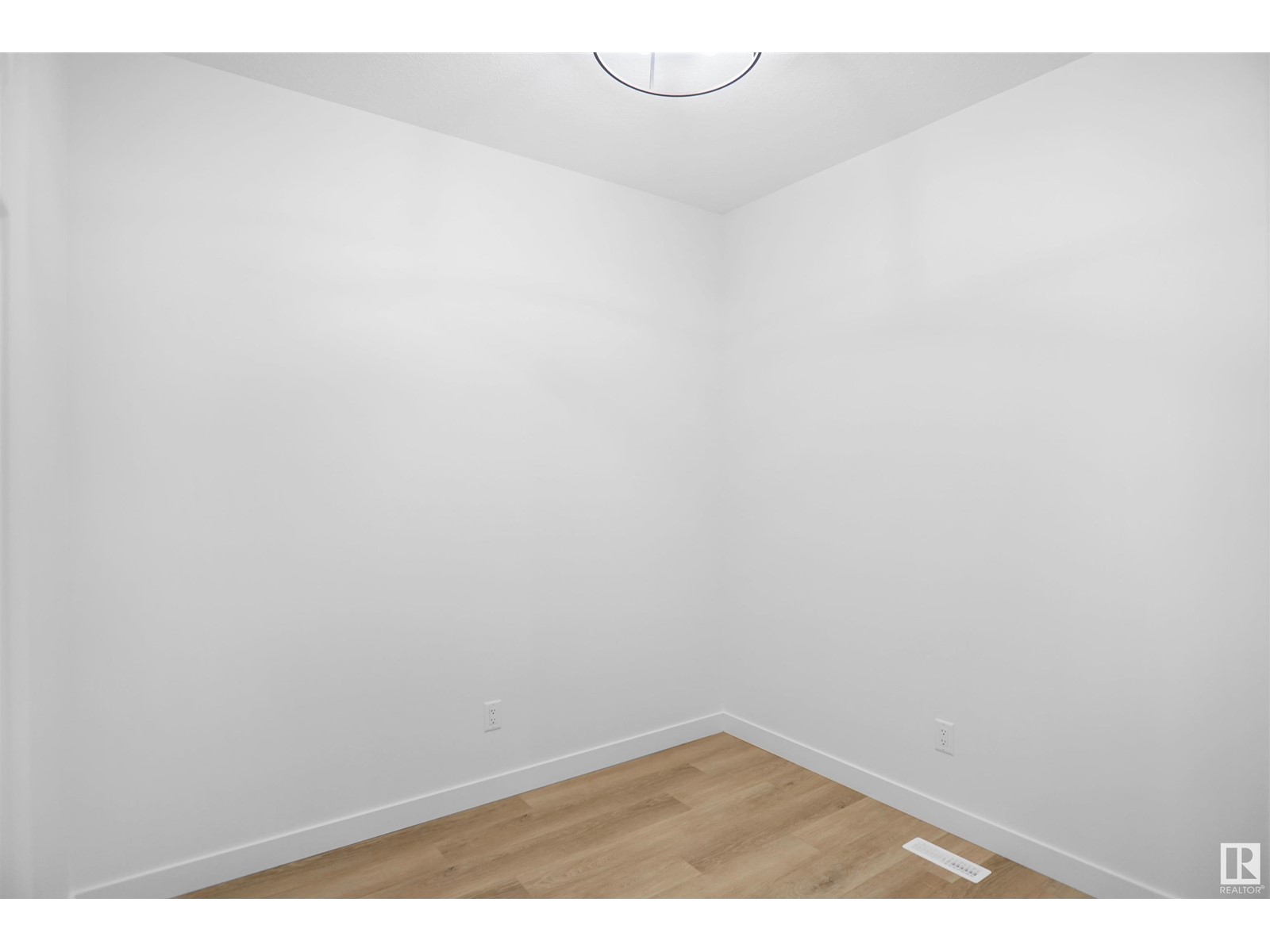 266 SUNLAND WY