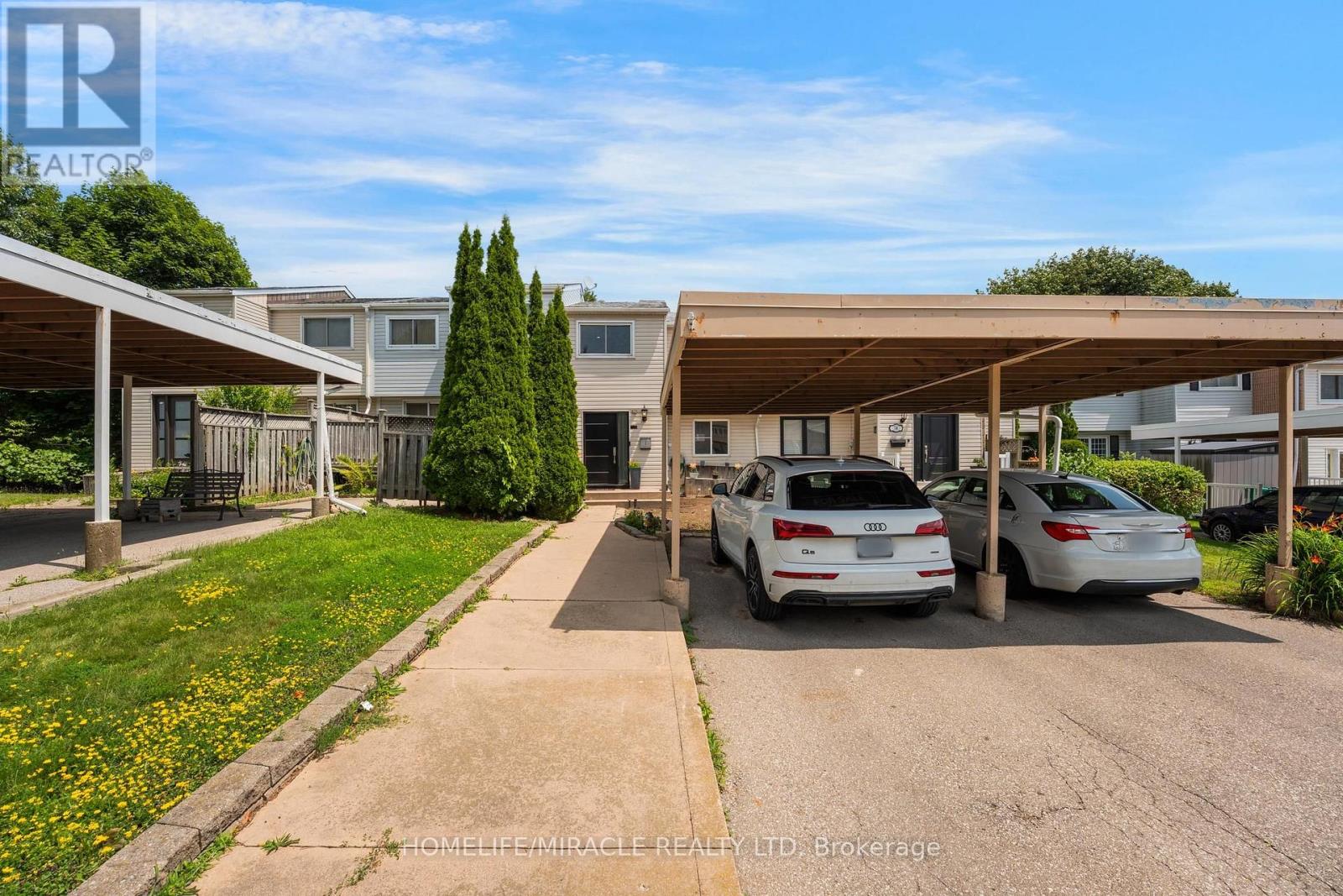 76 FROBISHER COURT