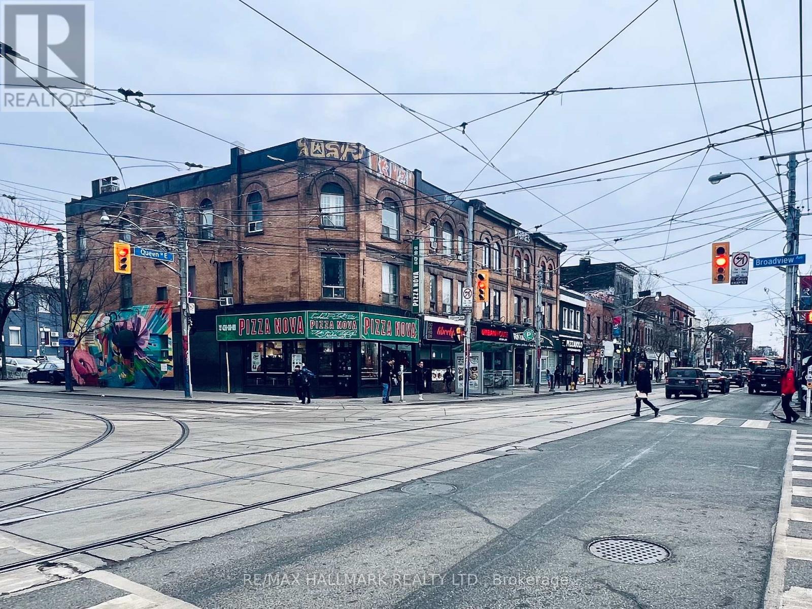 701 QUEEN STREET E