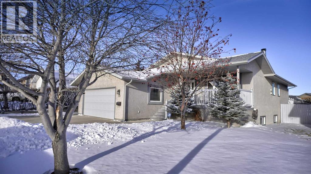 78 Athabasca Crescent