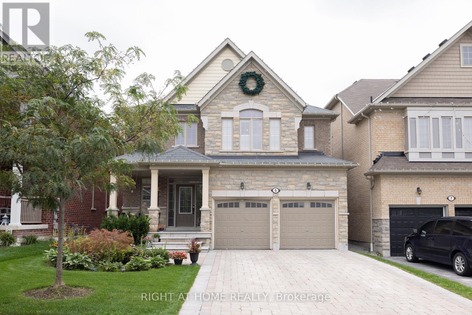 Photo 1 of 18 — 5 CHANT CRESCENT, Ajax (Northwest Ajax), ON L1T0M6