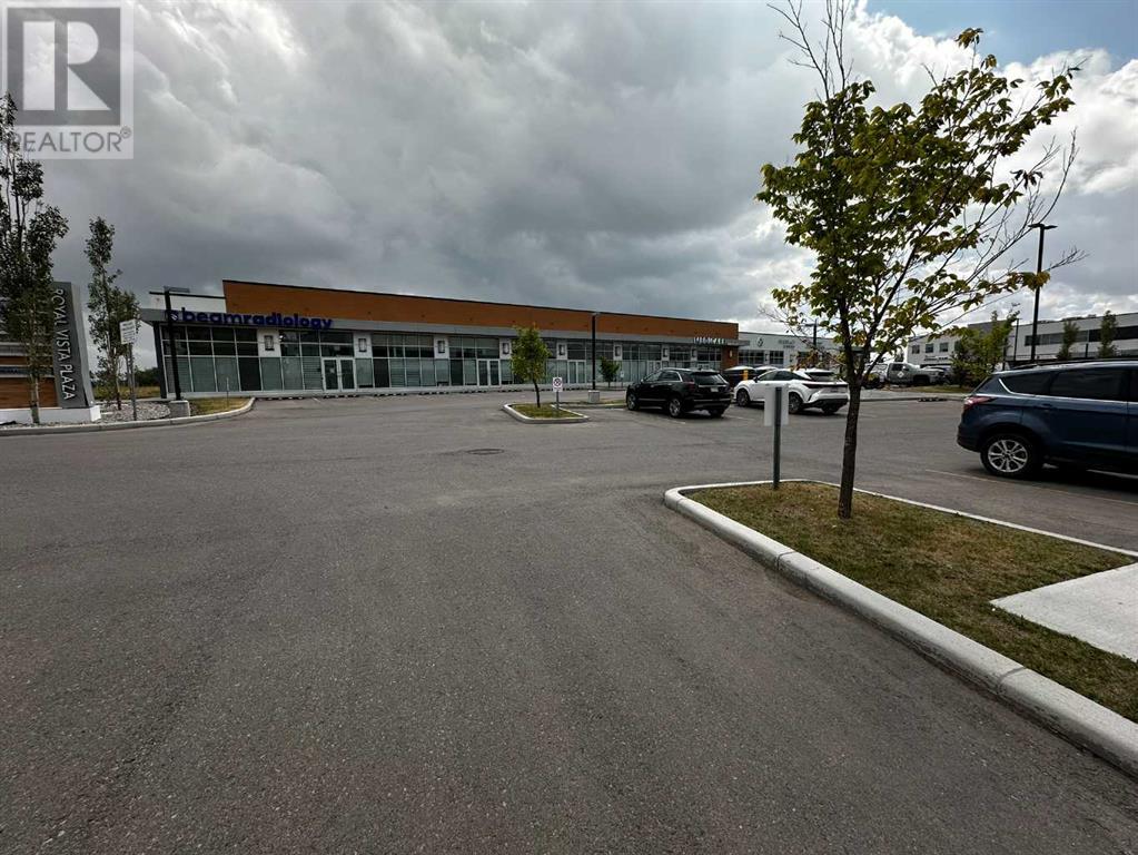 1210, 11 Royal Vista Drive NW