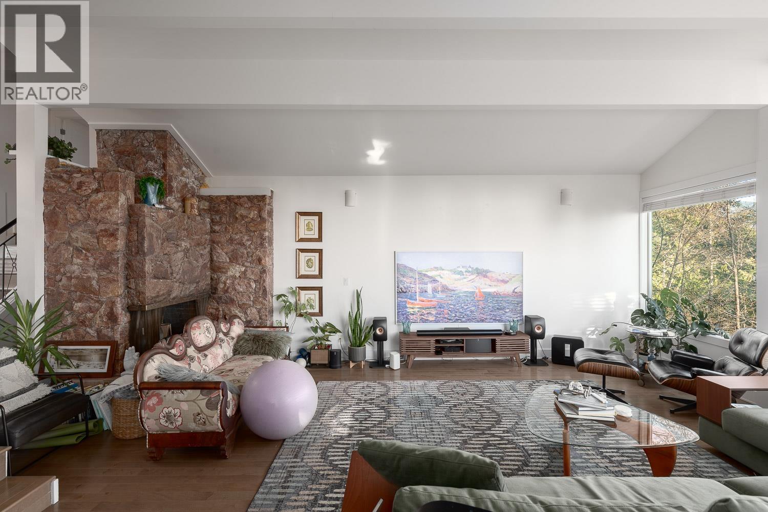 1448 SANDHURST PLACE