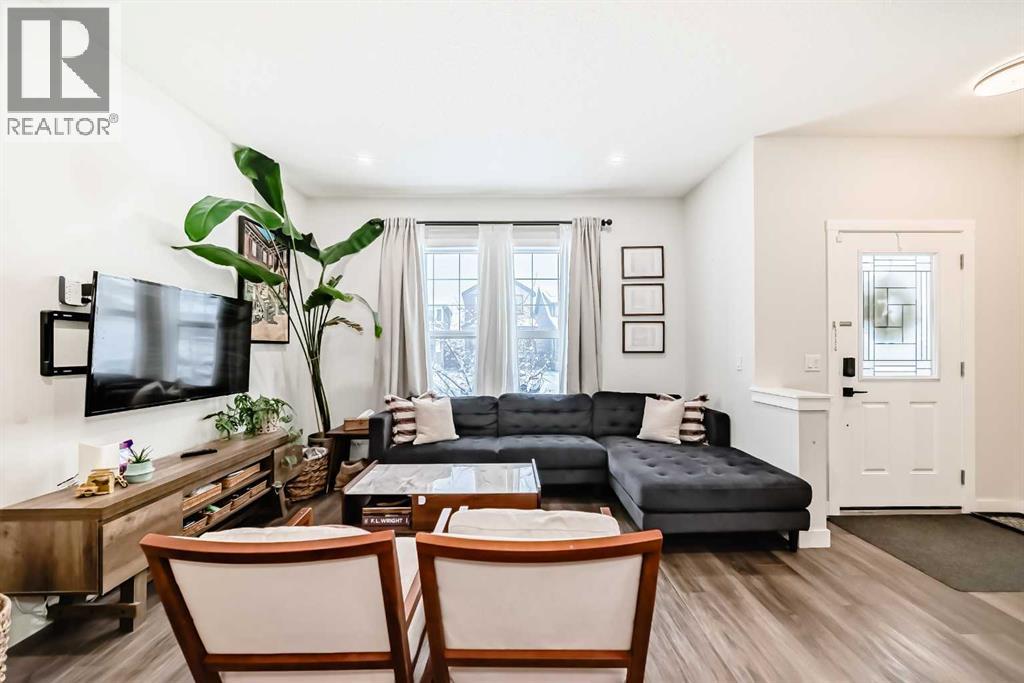 231 Legacy Glen Way SE