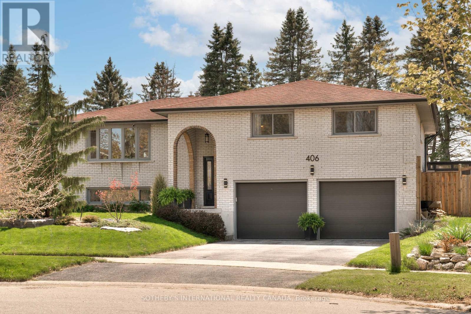 406 LAKEVIEW DRIVE