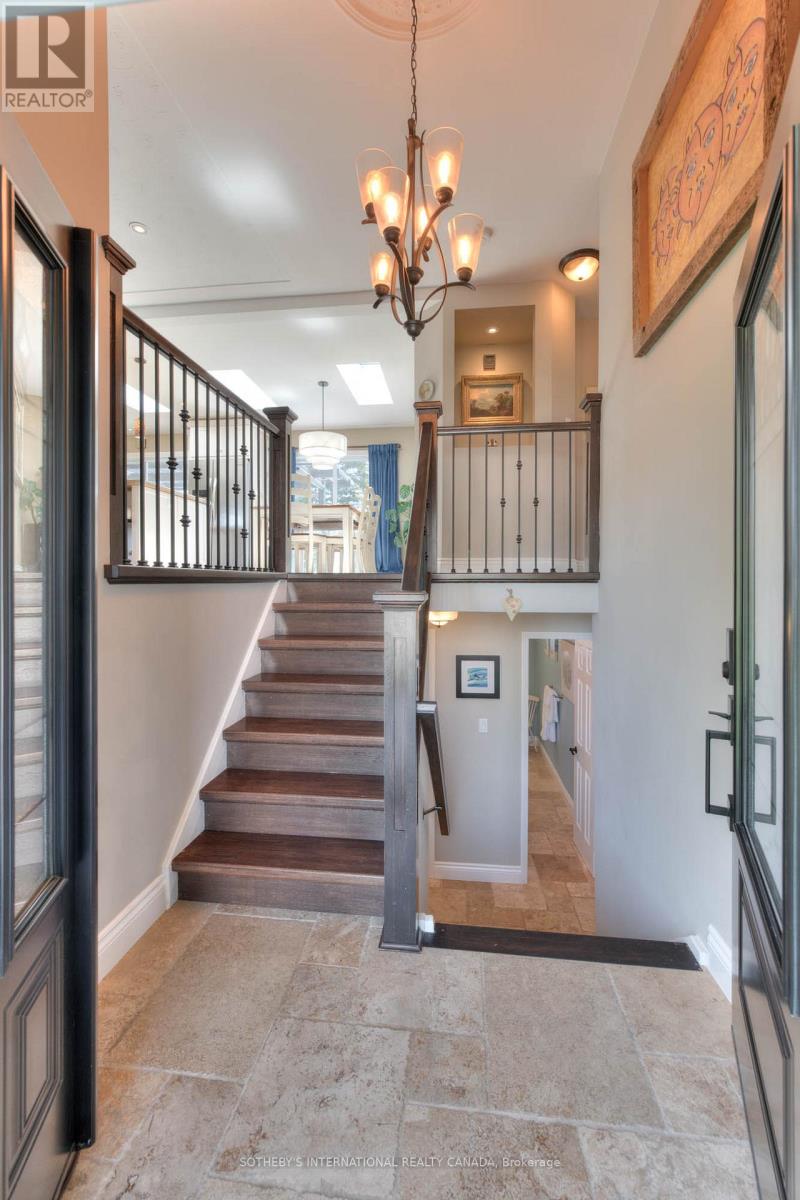 406 LAKEVIEW DRIVE