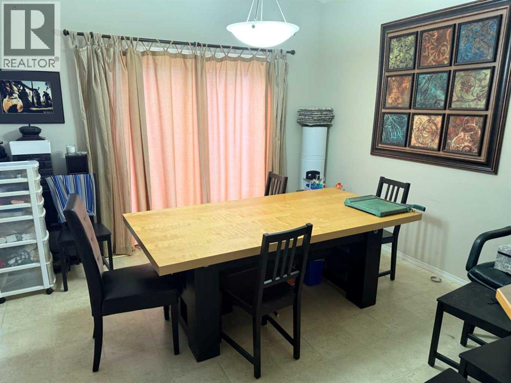 61 Everwoods Close SW