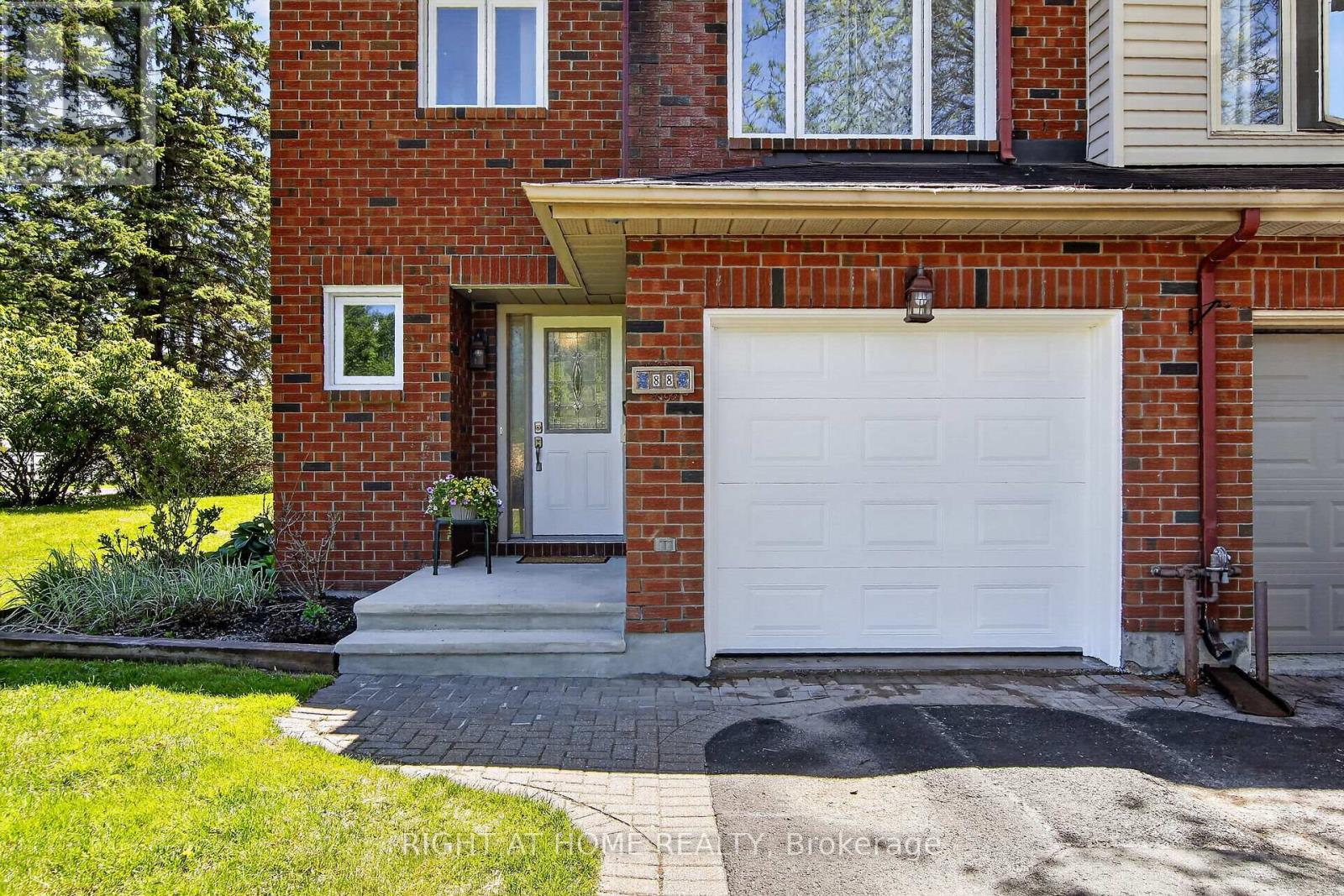 88 FURLONG CRESCENT