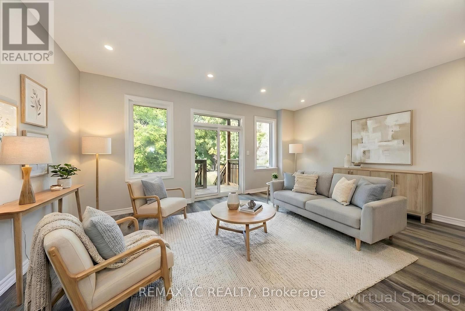 13 - 445 ONTARIO STREET S