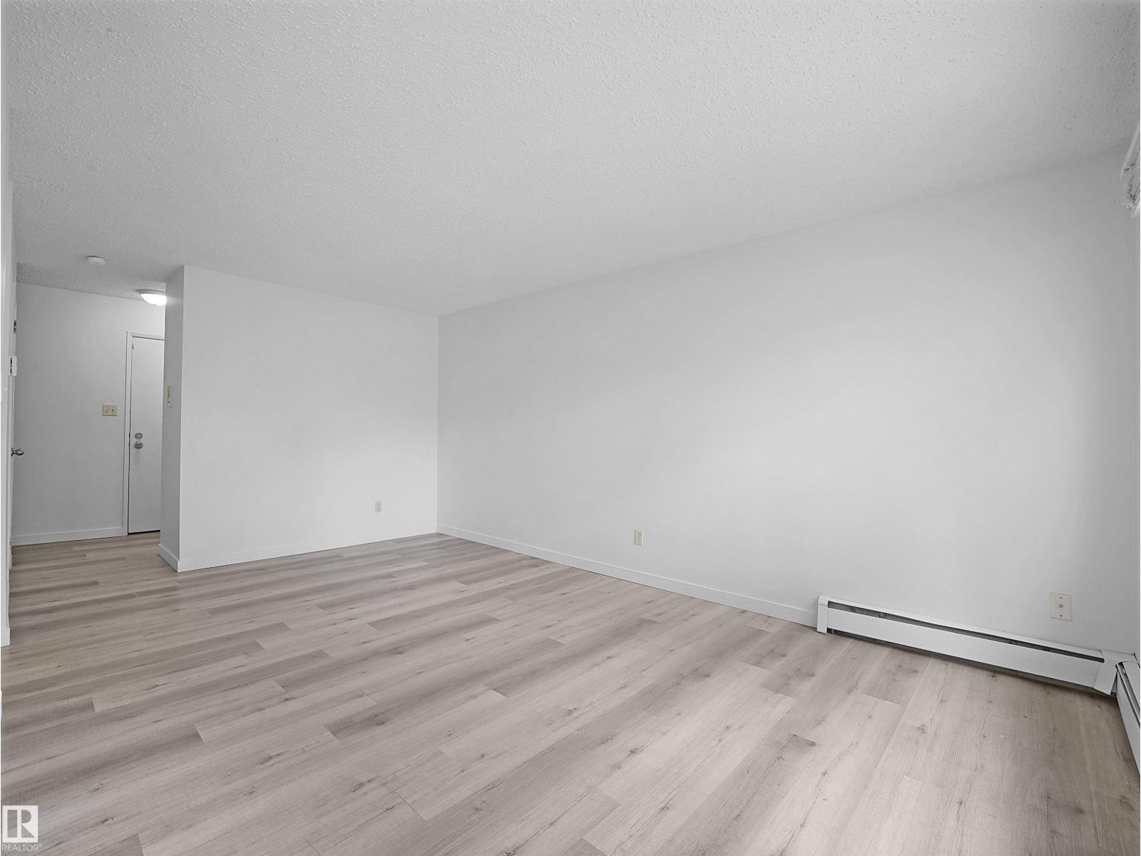 #122 16340 109 ST NW