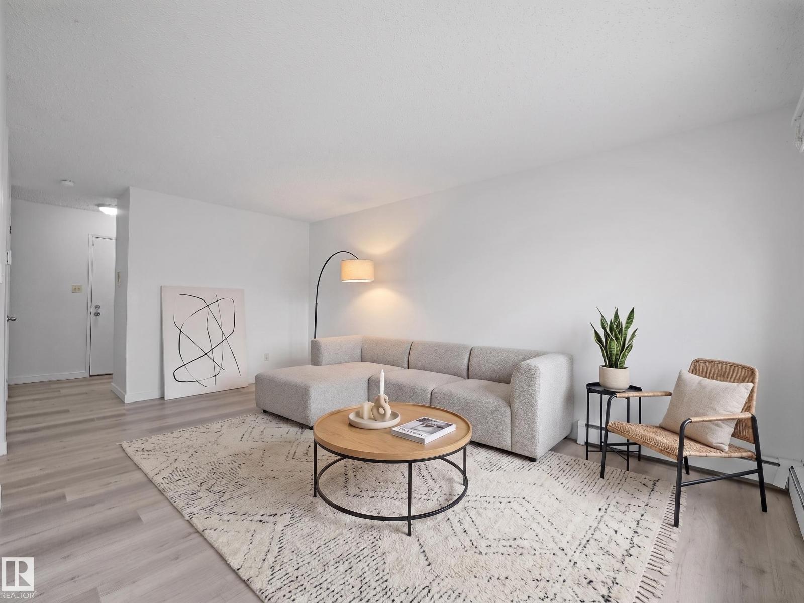 #122 16340 109 ST NW