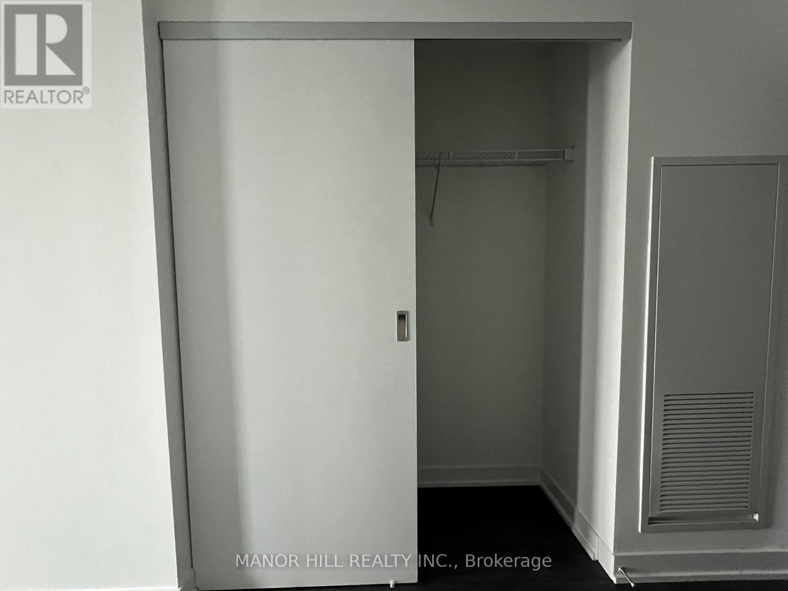 706 - 57 BROCK AVENUE