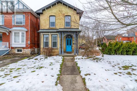 394 WOOLWICH STREET Guelph (Exhibition Park) ON N1H3W7